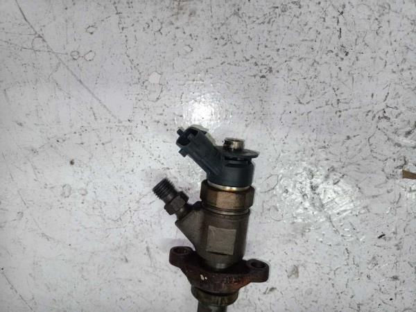INJECTEUR FORD FOCUS 1.6TDCI 2004-2011 - Vue 2